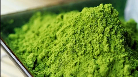 تصویر 4 از حنای سبز خوش‌ بو با رنگ طبیعی و بادوام